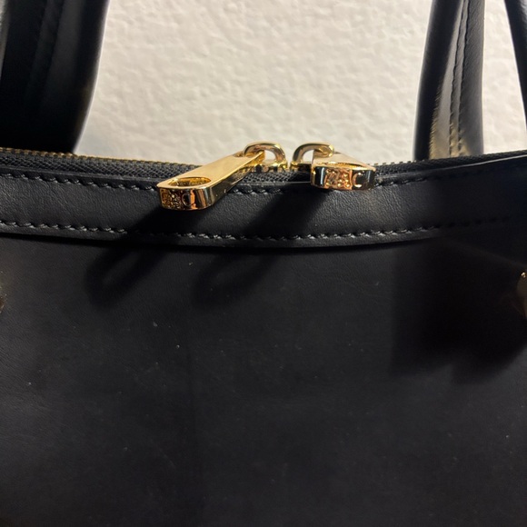 ZAC Zac Posen Eartha Iconic Jumbo Double Handle, Urchin  ZAC Zac Posen
Eartha Iconic Jumbo Double Handle Satchel